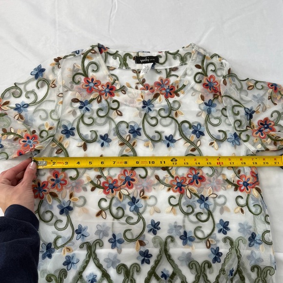 Yushi Floral Embroidered Sheer Mesh Tunic Top White Red Green Colorful Boho M - Picture 6 of 8